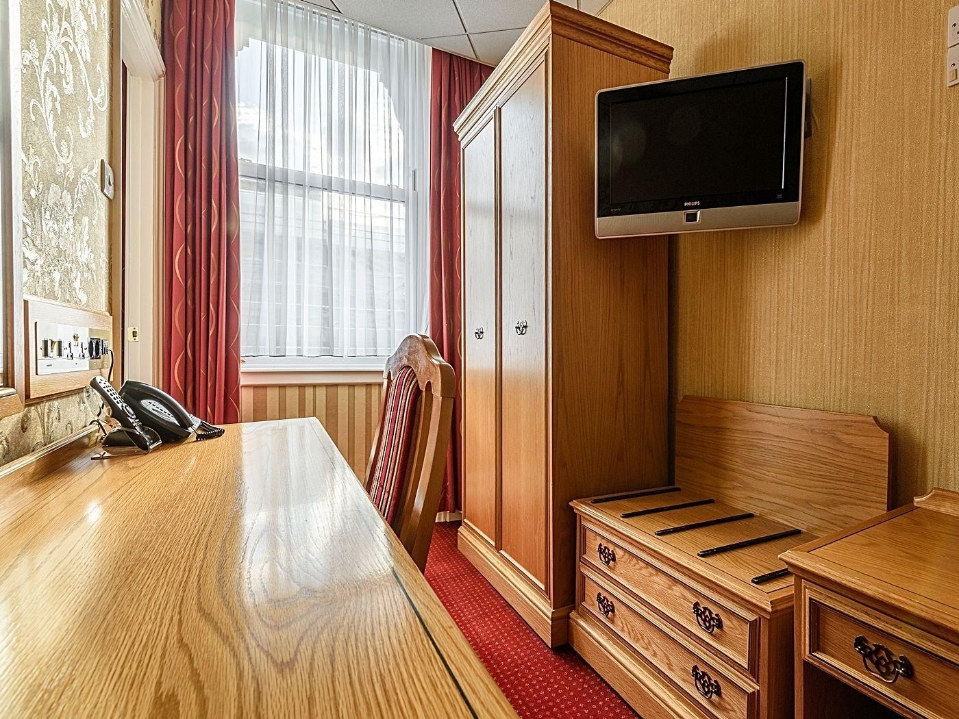 The Montana Hotel Лондон Экстерьер фото