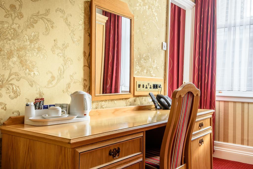 The Montana Hotel Лондон Экстерьер фото