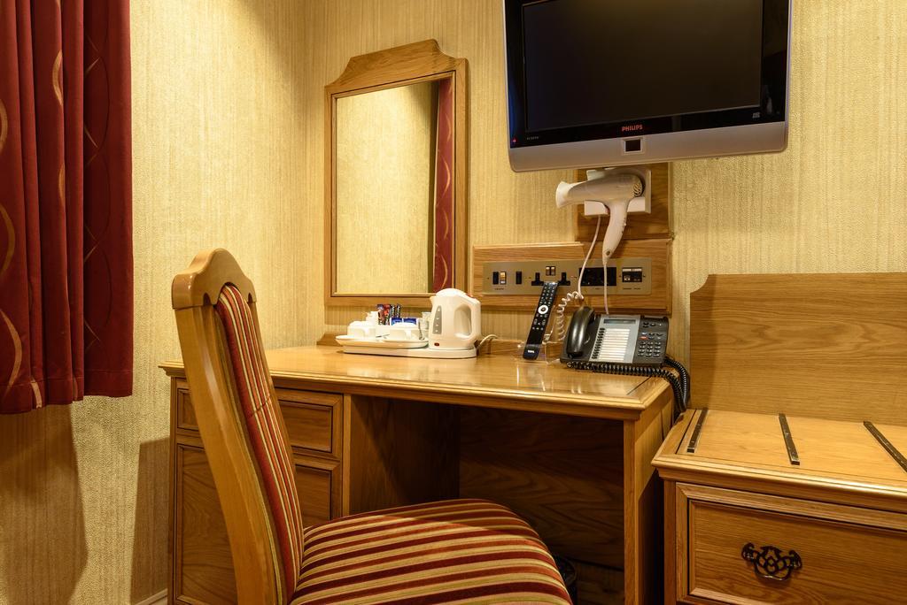 The Montana Hotel Лондон Экстерьер фото