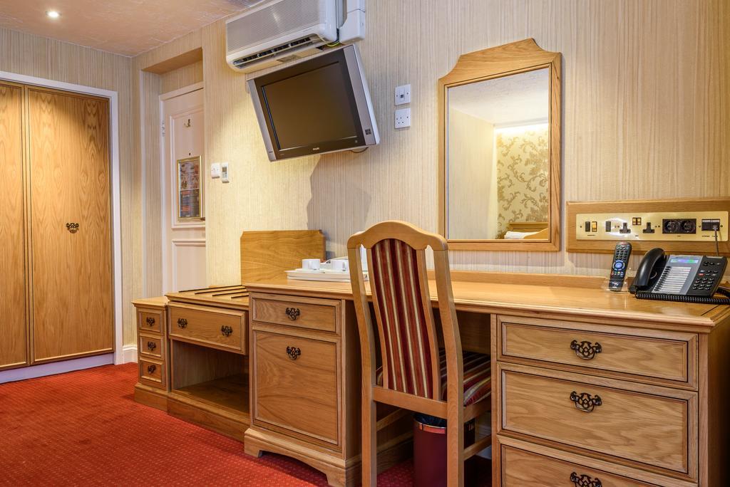 The Montana Hotel Лондон Экстерьер фото