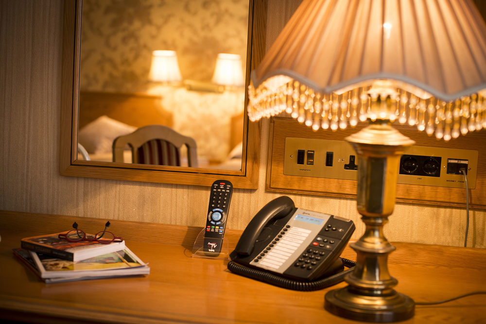 The Montana Hotel Лондон Экстерьер фото