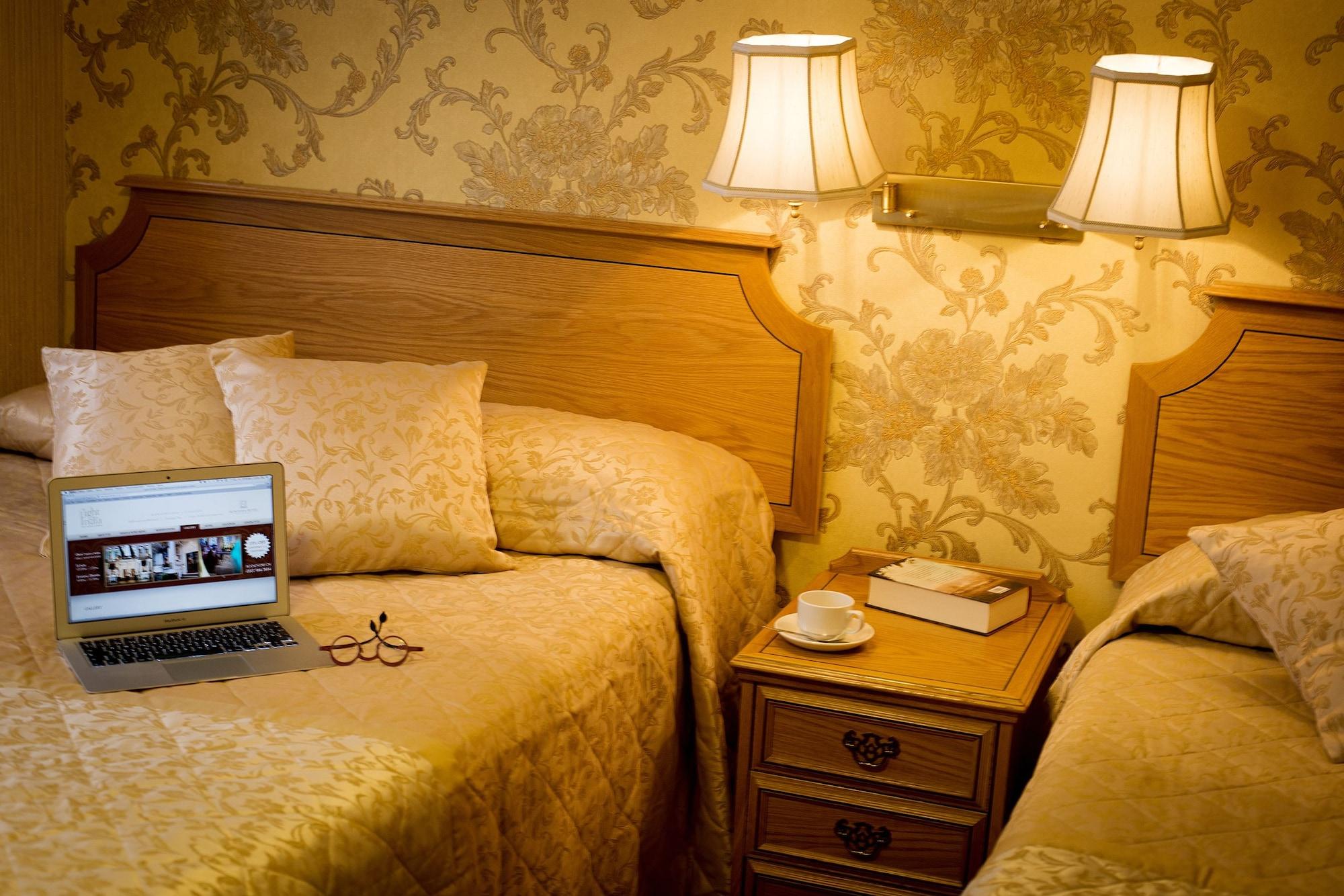 The Montana Hotel Лондон Экстерьер фото
